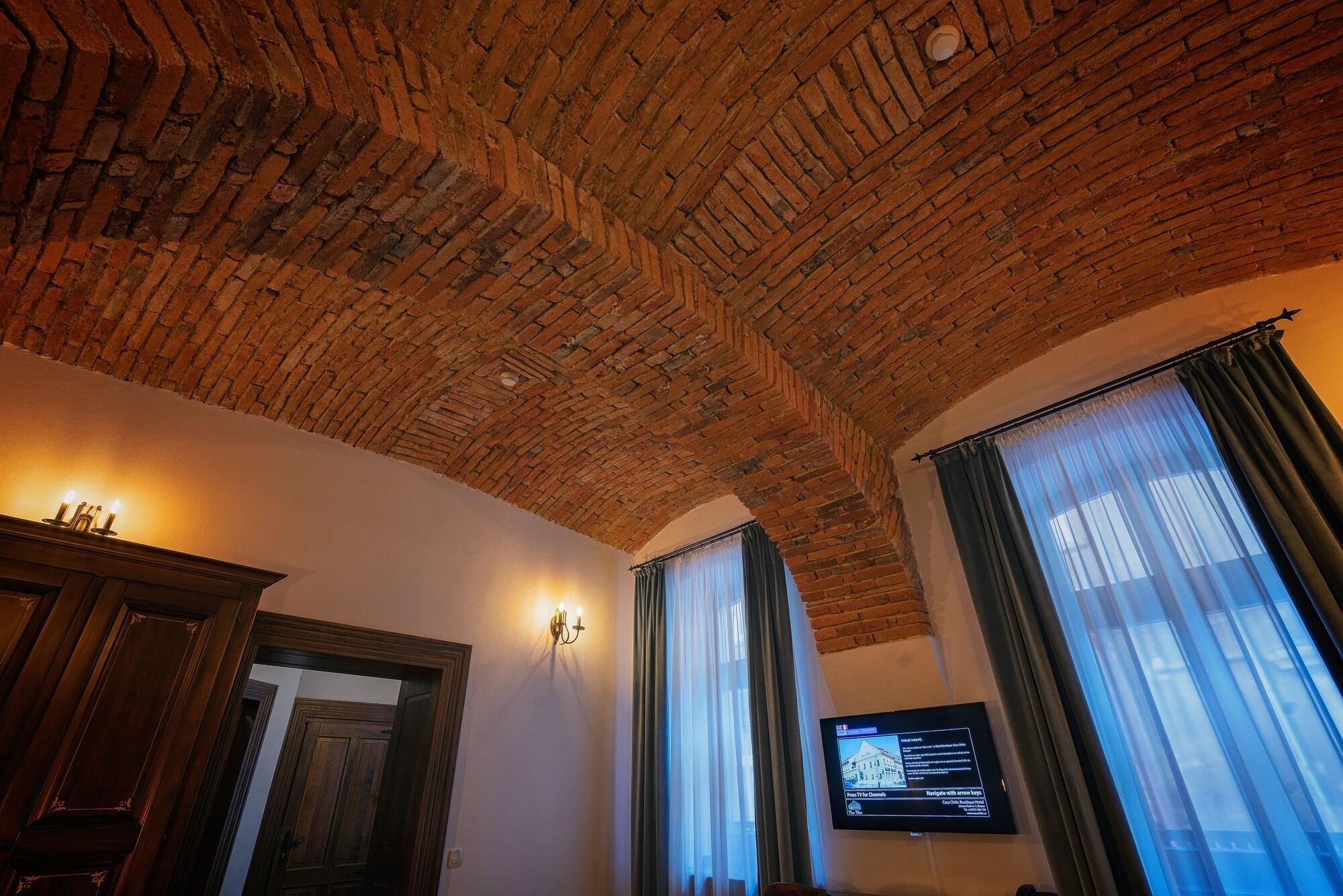 Hotel Boutique Casa Chitic -Hotel And Restaurant Str Johann Gott Nr7 布拉索夫 外观 照片