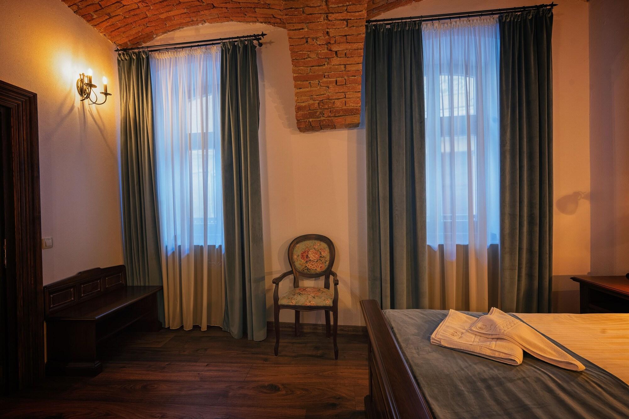 Hotel Boutique Casa Chitic -Hotel And Restaurant Str Johann Gott Nr7 布拉索夫 外观 照片