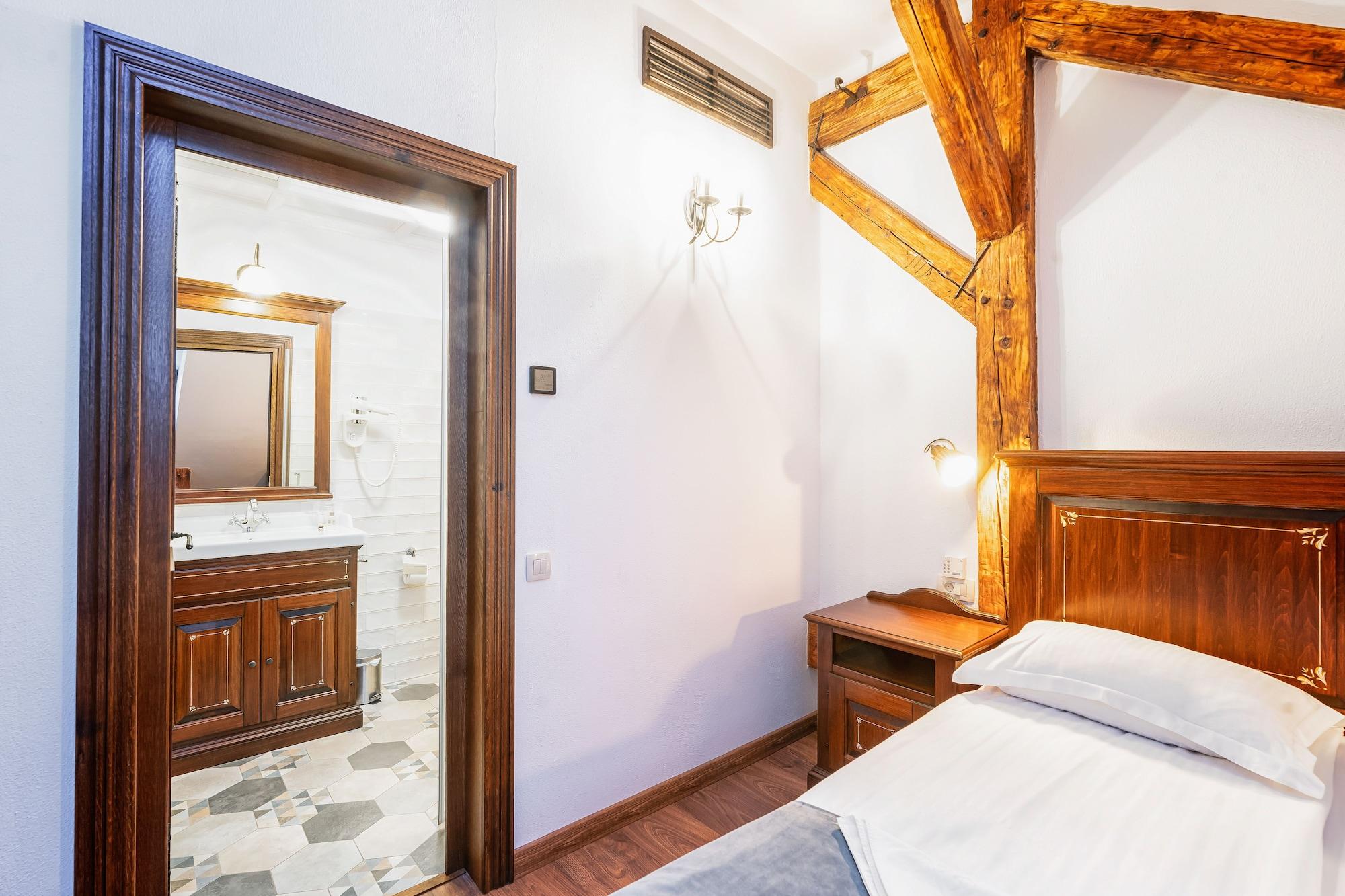 Hotel Boutique Casa Chitic -Hotel And Restaurant Str Johann Gott Nr7 布拉索夫 外观 照片