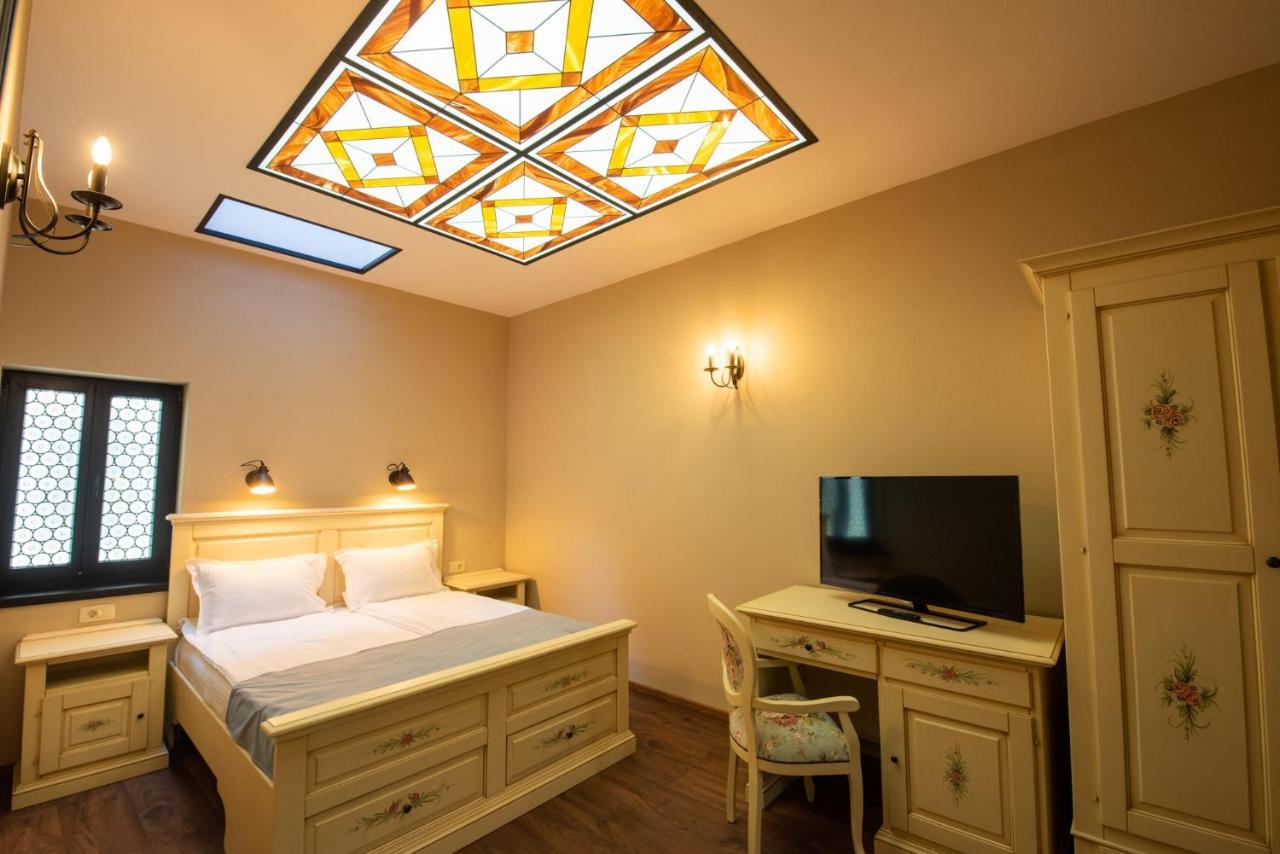 Hotel Boutique Casa Chitic -Hotel And Restaurant Str Johann Gott Nr7 布拉索夫 外观 照片