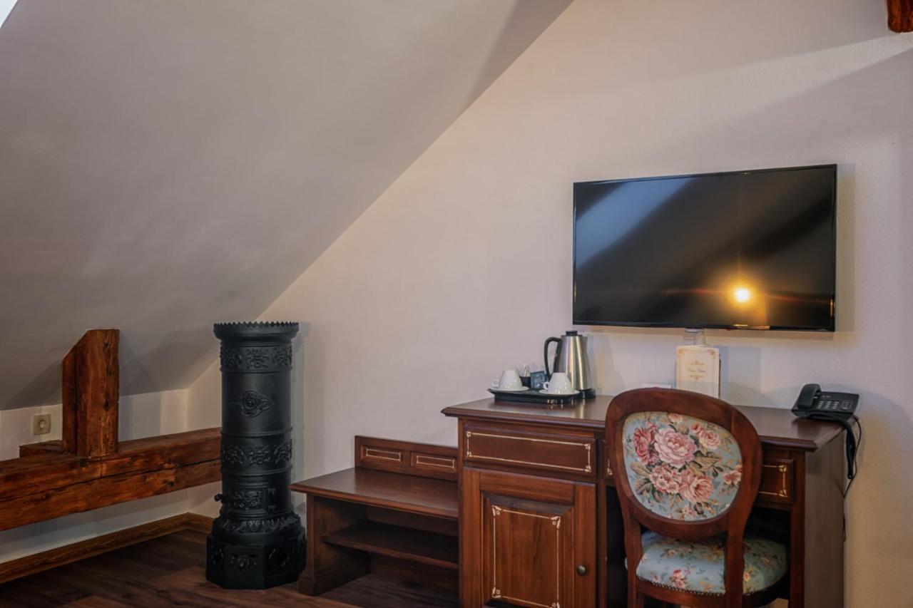 Hotel Boutique Casa Chitic -Hotel And Restaurant Str Johann Gott Nr7 布拉索夫 外观 照片